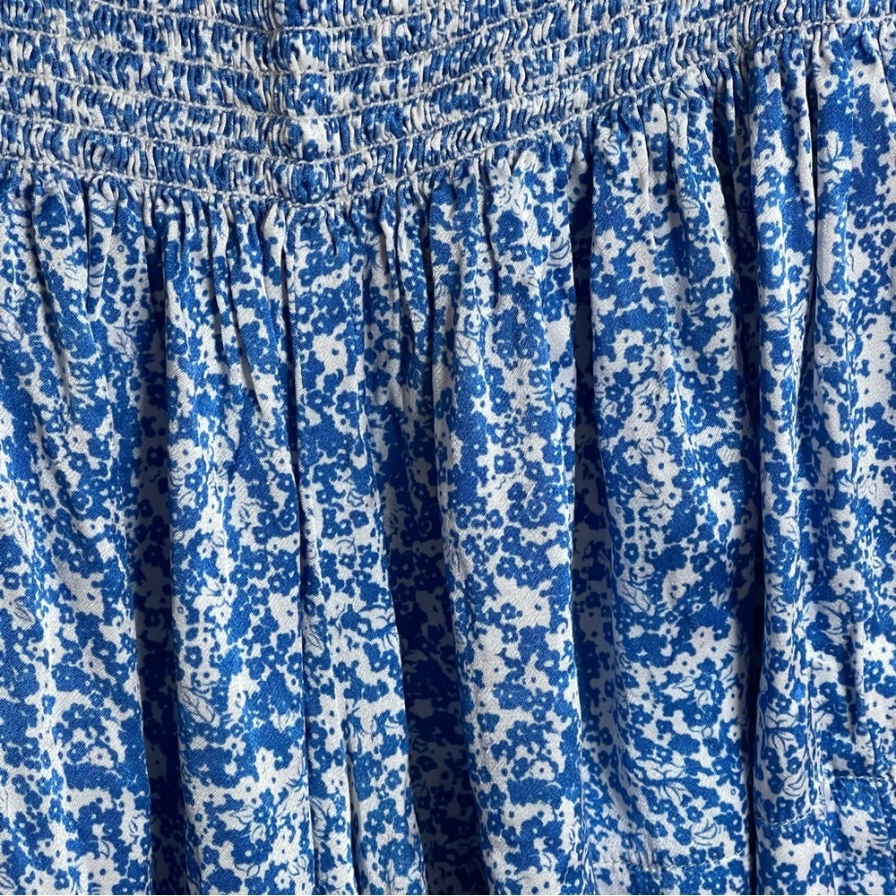 Koch Erica Skirt Shorts Blue and White Floral Size Small - Picture 9 of 13